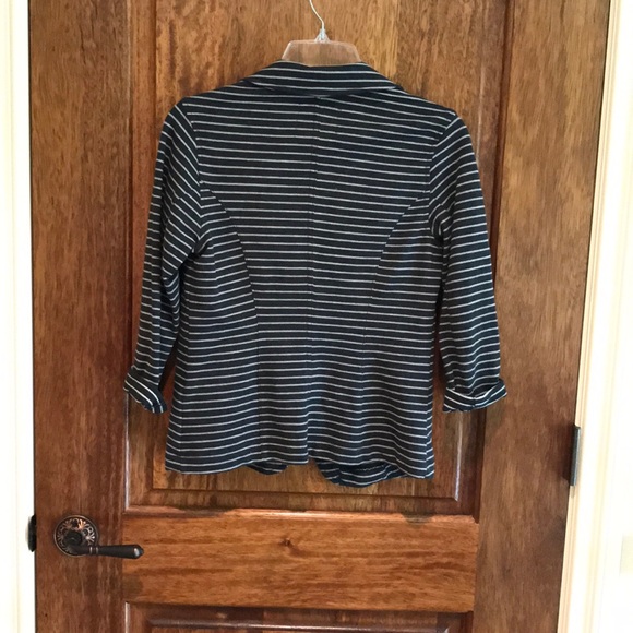 Gray and white stripe blazer - Picture 3 of 3